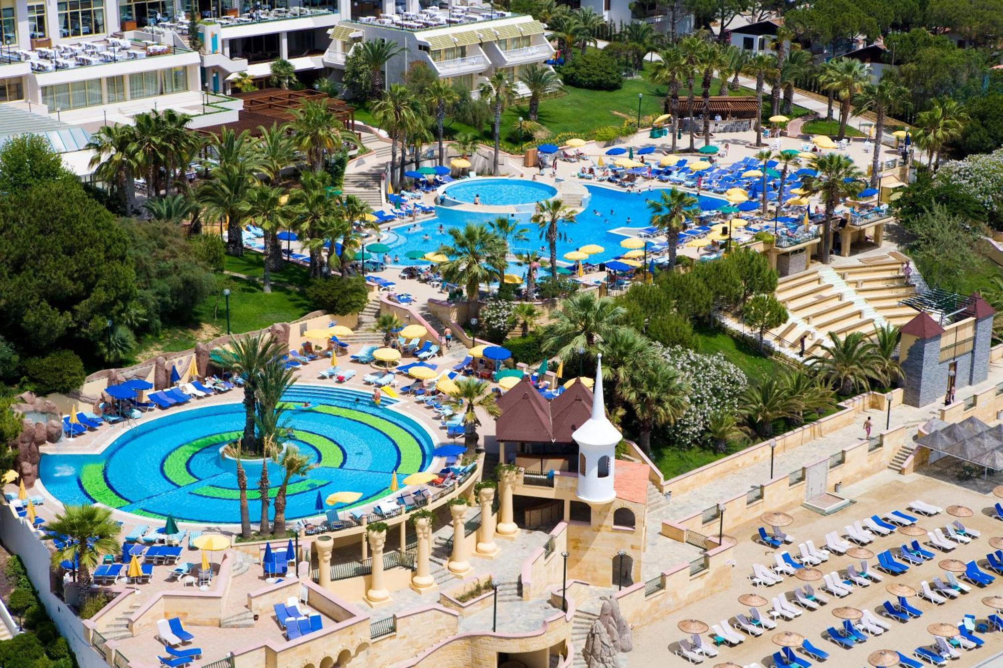 Fantasia Deluxe Hotel Kusadası Exterior foto